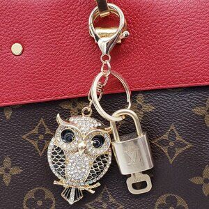 Authentic Louis Vuitton Padlock Gold 🔒 Key Set + Unbranded Owl Keychain Charm